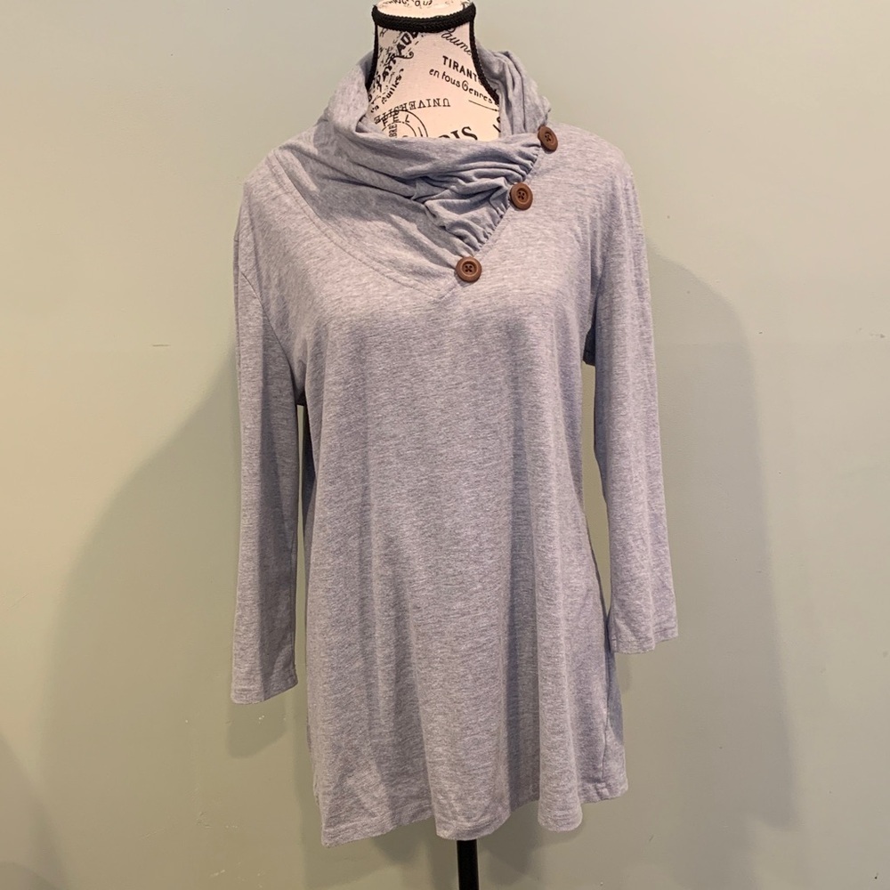 Found Women’s XL Extra Large Gray 3/4 Sleeve Tunic Top with Wood Buttons at Neck